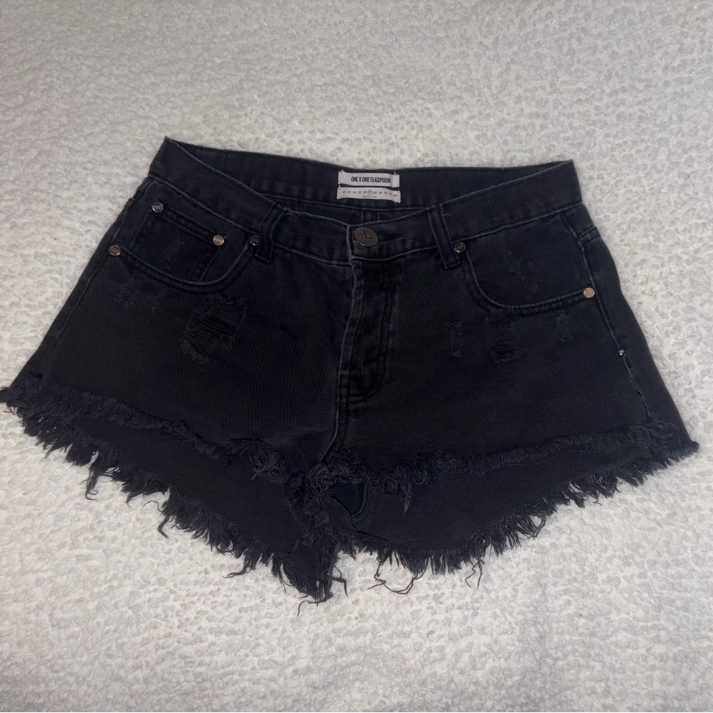 ONE by One Teaspoon Bandits Distressed Black Denim Shorts Size 27